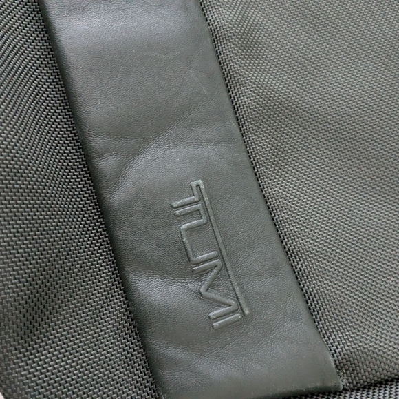 Tumi Green Messenger Bag Ballistic Nylon And Full-grain Leather Style 4367 - Picture 4 of 12